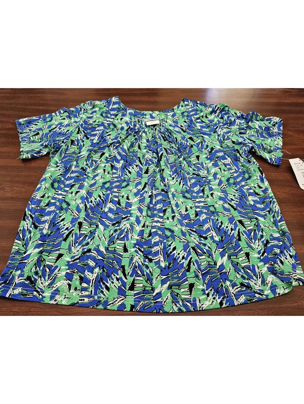 NWT Nikki Women Large Blue Green Abstract Print Short Sleeve Retro Casual Blouse